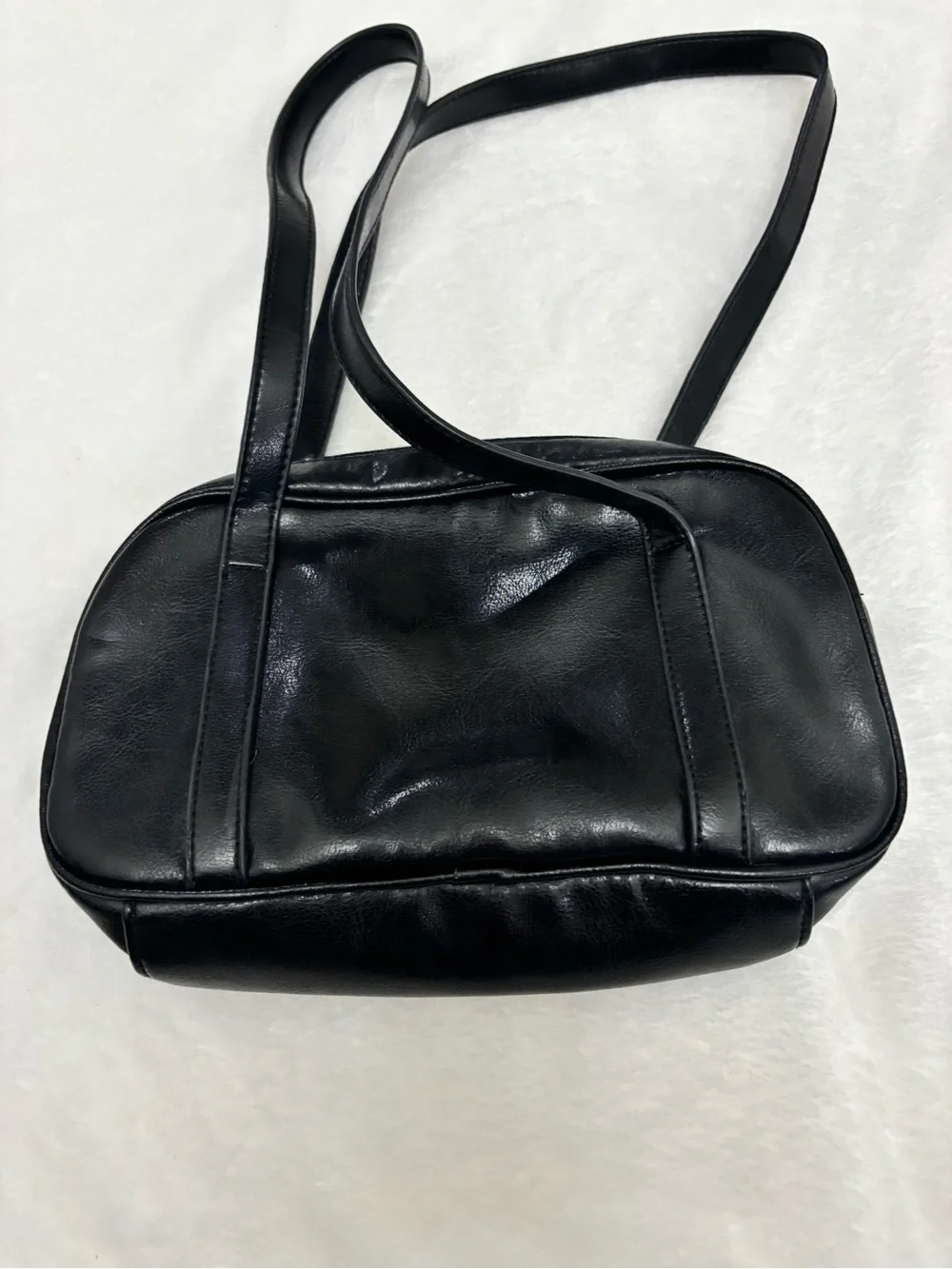 Vintage Y2K Faux Leather Initial Shoulder Back Black Silver M